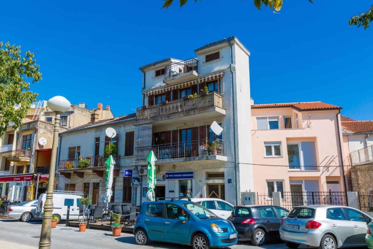 Apartment In Crikvenica 5600 ภายนอก รูปภาพ