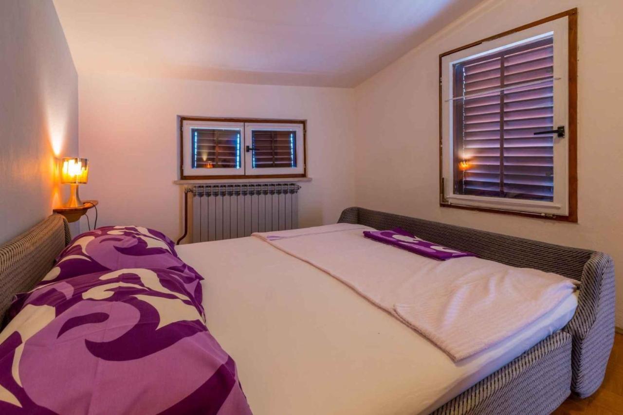 Apartment In Crikvenica 5600 ภายนอก รูปภาพ